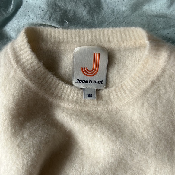 JOOSTRICAT OFF WHITE/CREAM CROPPED SLEEVED CROPPED SWEATER🍦 - Picture 5 of 7